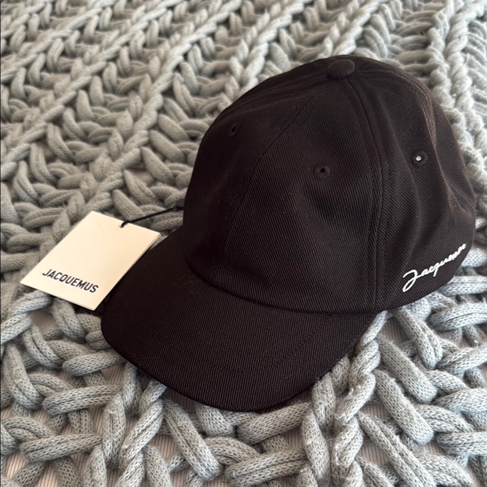 Jacquemus Black Cap